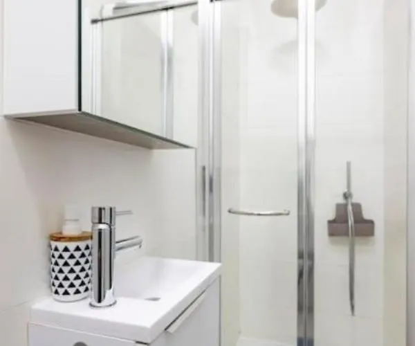 Seabreeze Retreat With Terrace - St Julians Daire Saint Julian's